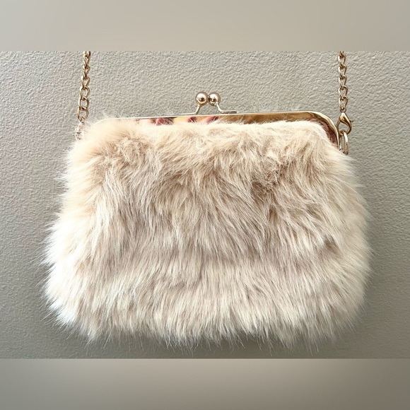 Olivia Miller Faux Fur Evening Clutch - Picture 3 of 5